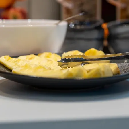 Le B Complexe Hotel *