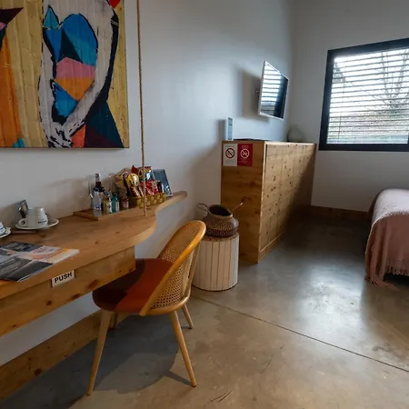 Le B Complexe Hotel *